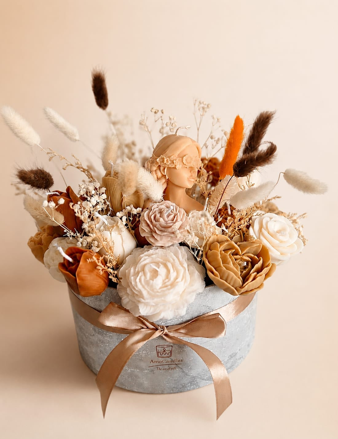 Cutie florală ivoire & caramel cu zeiță