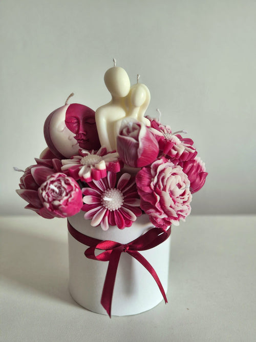 Berry & Ivory Romance Candle Bouquet